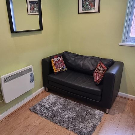 Comfort Stay Apartments Бирмингам Стая снимка